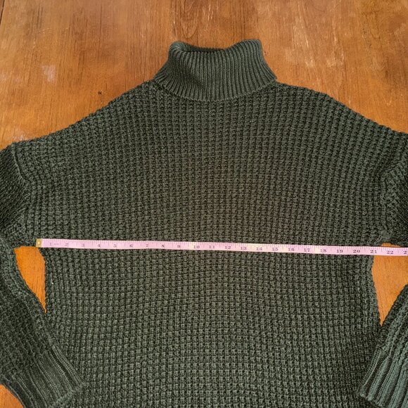 H&M Chunky Knit Waffle Turtleneck Sweater Dark Green - Picture 5 of 8